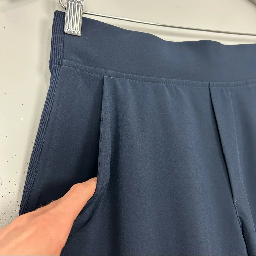 Athleta Brooklyn Ankle Pants Women’s Size 4 Pull On Lightweight Travel Pockets